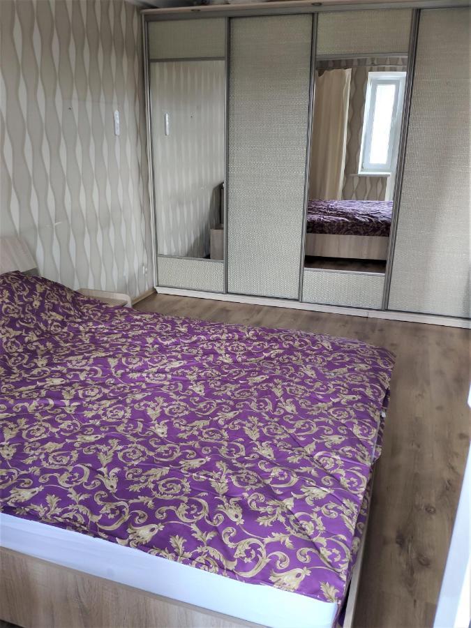 Cozy One Bedroom Apartment Kiev Exteriör bild